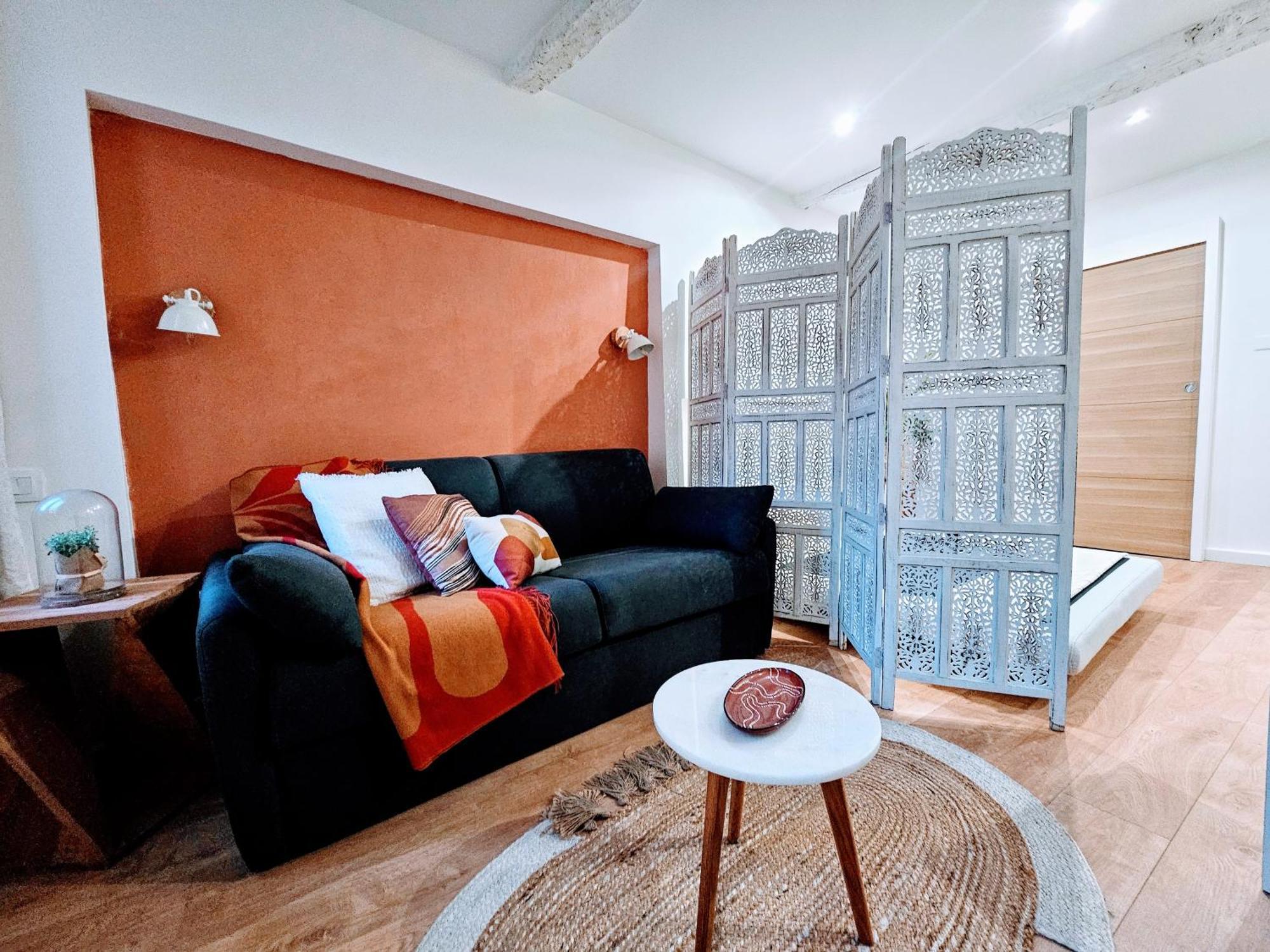 Studio Aux Pieds Des Parfumeries Грас Екстериор снимка